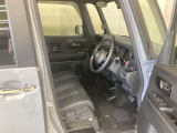 ご購入いただいた全ての中古車に、1年間または2年間の走行距離無制限の保証「ホッと保証」を無料でお付けします!!