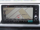 【ホンダコネクト対応ナビ】快適な操作性で、使える機能が満載!自動地図更新機能や24時間365日緊急サポート、スマートフォンを使ったドアロック解除・エンジン始動などといった便利な機能が搭載されています。
