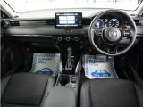 とても握りやすいステアリング!運転手の気持ちがそのまま伝わるかのような反応をしてくれます!小物入れや各ボタンの配置にこだわり、とても使いやすいです !視認性も良好なのでロングドライブもお任せ下さい!