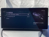 ハンドル操作をアシストすることにより車線からの逸脱回避を支援します。