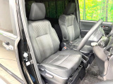 運転席シート廻りは使用感も少なく、良好な状態となっています。丁寧に使われていたことがよくわかりますね。