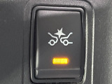 【エマージェンシーブレーキ】走行中に前方の車両等を認識し、衝突しそうな時は警報とブレーキで衝突回避と被害軽減をアシスト。より安全にドライブをお楽しみいただけます。