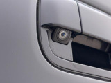 ご納車後の定期的点検に合わせて、「エンジンオイル&フィルター交換」を行うお得なメンテナンスパッケージの「安心メンテナンスパック」をおすすめしております。詳細については当店スタッフまでお尋ねください。