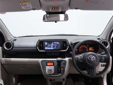 見通しのよいすっきりとした視界で、誰でも運転しやすいです。運転のしやすさは疲れにくさにも繋がりますよ♪