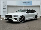 V60 Recharge Ultra T6 AWD Plug-in hybrid クリスタルホワイトプレミアムメタリック 360&deg;カメラ・パノラマガラスルーフ・シートヒーター・シートベンチレーション・harman/kardonサウンド・EV走行換算距離91キロ