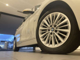 時を経ても深い魅力を放ち続けるBMW。より快適にお乗り頂くために、3つのサポートプログラムをご用意しております。※認定中古車保証は登録日より最長4年間まで延長が可能です。