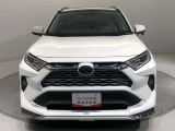 「フロントマスク」です。車の印象を決めるのは【顔】。この車の顔つきは、きっとあなたにピッタリ!?
