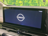 【純正ナビ】人気の純正ナビを装備。オーディオ機能も充実しており、Bluetooth接続すればお持ちのスマホやMP3プレイヤーの音楽を再生可能!毎日の運転がさらに楽しくなります!!