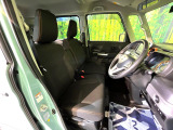 運転席シート廻りは使用感も少なく、良好な状態となっています。丁寧に使われていたことがよくわかりますね。