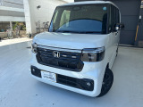 試乗車を中古車へさせて頂きました!新型のNBOXではない顔がお好きな方へ朗報です!ナビも前後ドラレコもETCも装着されており、装備充実しております。早い者勝ちです!