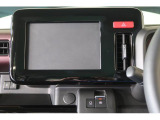 オーディオレス仕様車ですので、お客様好みのナビゲーションやオーディオが装着可能です。