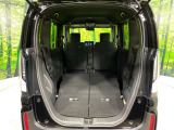 普段のお買い物や通勤、送迎等に十分な荷室スペースを確保しております。セカンドシートを倒すと、大きな荷物の積載も可能です♪