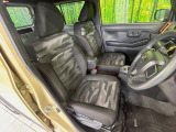 運転席シート廻りは使用感も少なく、良好な状態となっています。丁寧に使われていたことがよくわかりますね。