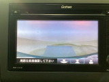 【バックカメラ】運転が苦手な方も車庫入れラクラクです!ギアをリバースに入れれば自動的に切り換わりますので、面倒な操作は不要です♪狭い駐車場もお車を傷つけず安心ですね!