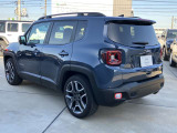 オリジナル4x4ブランドとしての誇りと自信、そして進化の伝統。4x4性能、デザイン、品質。本物とはJeepの全てであり、追い求めるさらなるたかみでもあるのです。