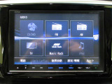 純正ギャザズ8インチメモリーナビ(VXN-185VFEi) フルセグTVを装着しています。