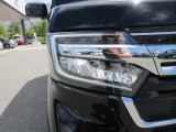 明るいLEDヘッドライトで、夜道も安心して運転して頂けます。