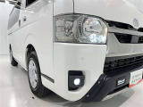 フォグランプ装着車です。暗い夜道の車両前方を明るく照らします