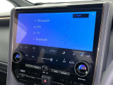 ディスプレイオーディオを装備。スマホとクルマをつなぐことで、これまでのナビに加えて、いろんなサービスが楽しめます。