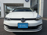 一目でVolkswagenとわかる顔です!