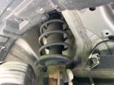 お車を安心してお乗りいただく為には、足回りの定期点検が欠かせません。サービスサポート(有償保証)では無料点検もご提供しており、安心のカーライフをお過ごしいただけるサポート体制が整っています。