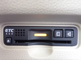 ■【ETC車載器】が装備されています。セットアップをしてお渡しとなり、ETCカードを差し込むだけで高速道路の利用が可能です。