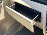 【インストスライドBOX】スリムタイプのティシュボックスが入ります。
