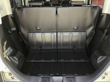 ☆フル乗車時でもトランクスペースが確保されております☆