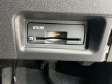 ETCを装備。これで高速道路の料金所もノーストレス。ノンストップで通過します。