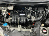 技術が詰まったエンジンルームもご覧の通りピカピカにクリーニング済みです。ハイブリッドなのでお財布にも環境にも優しいです。
