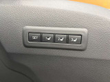 【運転席ポジションメモリー付パワーシート】ワンタッチで記憶させていたシートの前後・リクライニングはもちろん、シートリフターも備えます☆快適なドライブをお楽しみ下さい♪