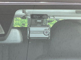 【ドライブレコーダー】ドライブレコーダー装備!走行中はもちろん、あおり運転や事故に遭遇した際、映像で記録し、万一のリスクに備えます。※記録用SDカードはお客様ご自身でご準備いただく必要があります。