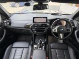 X3 M40d ディーゼル 4WD 本革シート