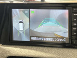 【アラウンドビューモニター】車を上から見下ろしているかのような映像で周囲の状況がひと目で確認、狭い駐車場に駐車するときも安心です♪