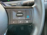 プロパイロット搭載。高速道路でドライバーに代わってアクセル、ブレーキ、ステアリングを自動制御します。