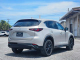 【CX-5】上質感と精悍さを兼ね備え、ワイド感を強調した意匠。オールラウンドな機能美と品格、洗練されたデザイン。