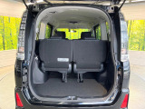 普段のお買い物や通勤、送迎等に十分な荷室スペースを確保しております。セカンドシートを倒すと、大きな荷物の積載も可能です♪
