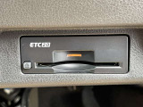 ETCならこんな利点が!!1. キャッシュレスシステムで、現金などを用意する必要無し!2. 料金所をノンストップで通過できます。