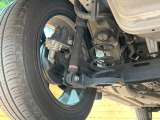 お車を安心してお乗りいただく為には、足回りの定期点検が欠かせません。サービスサポート(有償保証)では無料点検もご提供しており、安心のカーライフをお過ごしいただけるサポート体制が整っています。