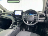 運転席まわりです。 各操作スイッチは使いやすい位置に配置されてます。