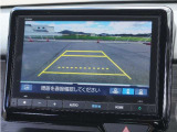【バックカメラ】駐車が苦手な方でも安心してお乗りいただけます。リバース連動で画面が切り替わるのでとっても便利です。