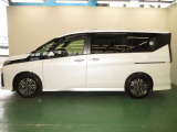 セレナ 1.4 e-POWER ハイウェイスターV 