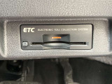 ETC付です。高速道路料金所での小銭の出し入れや雨天時における窓の開閉などの煩わしさが解消出来ます♪料金所の通過もスムーズで快適ですよ☆