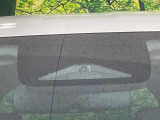 【ホンダセンシング】走行中に前方の車両等を認識し、衝突しそうな時は警報とブレーキで衝突回避と被害軽減をアシスト。より安全にドライブをお楽しみいただけます。
