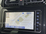 ナビゲーション付です。 ナビがあると便利、ラクラク何処でもいけます。 ナビが有るのと無いのとでは大きな違いですね。