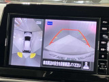 【アラウンドビューモニター】車を上から見下ろしているかのような映像で周囲の状況がひと目で確認、狭い駐車場に駐車するときも安心です♪