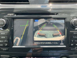 ナビ画面にアラウンドビュ-モニタ-の映像を映し出しています。  狭い場所での車庫入れをサポ-トしてくれる便利アイテムです。