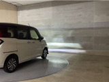 LEDヘッドランプです。十分な明るさを保ちつつも消費電力が少なく、バルブ寿命も長いのが特徴です。瞬時にMAXの光量を発揮するのもLEDならではです。