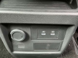 タイプCの充電ポート付きなのでもしもの充電切れにもバッチリ対応。