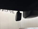 純正のドライブレコーダーを装備!!万が一の時にはしっかりと映像が残ります!煽り運転や事故が多いこのご時世。安心の為には着いていて欲しいオプション装備ですね♪